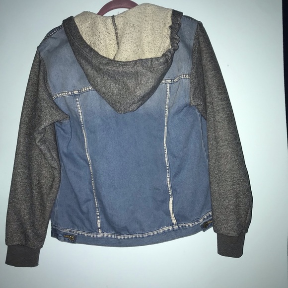 Jean jacket sweatshirt! New without tags! - Picture 4 of 4